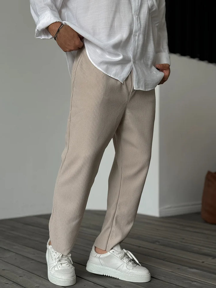 Herren Plisseehose Relaxed Fit – Heidi München